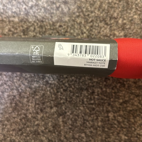 Bellroy Red Tote Bag with Tan Handles - Picture 7 of 7